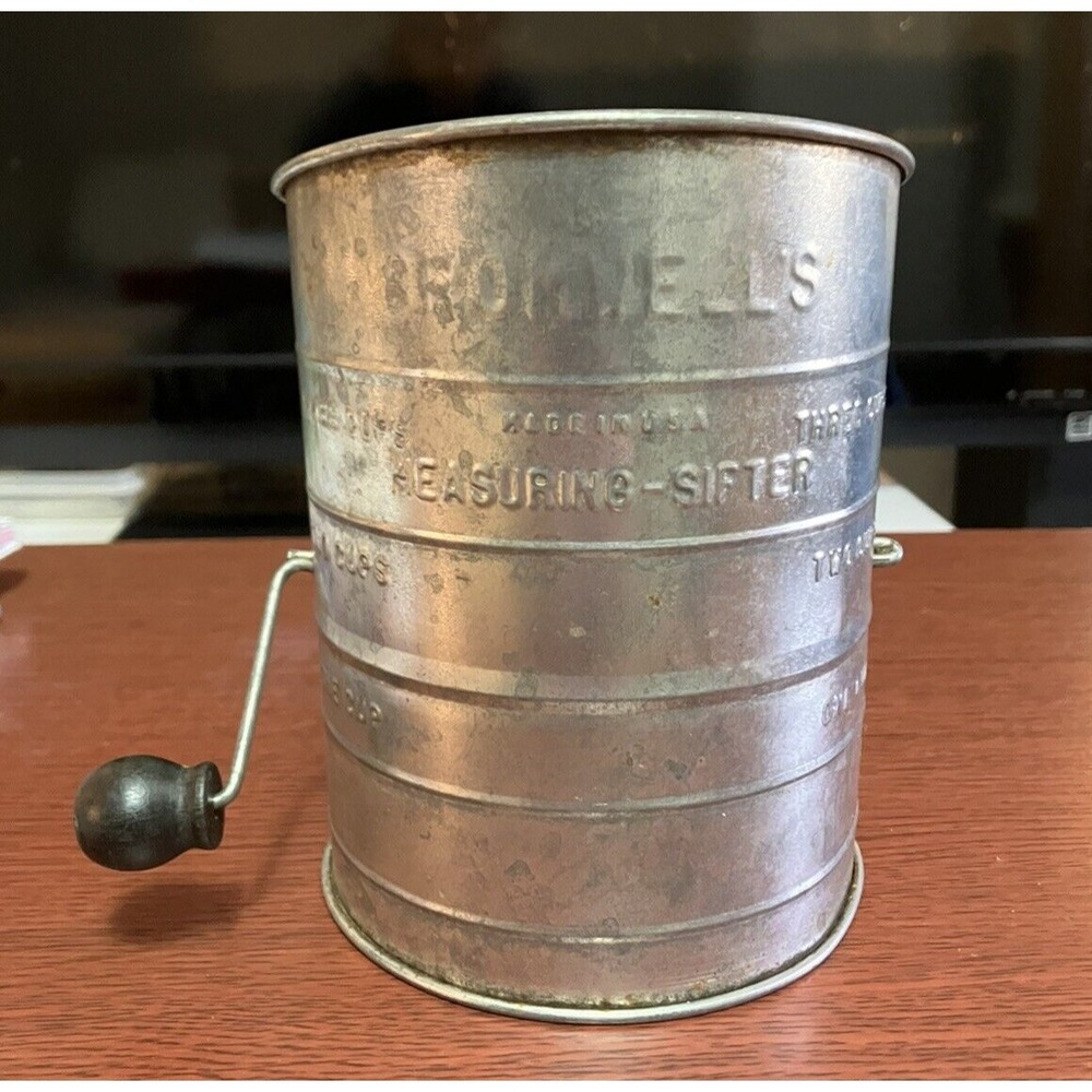 Vintage Bromwell's 3-CUP MEASURING HAND SIFTER with Black Wooden Knob